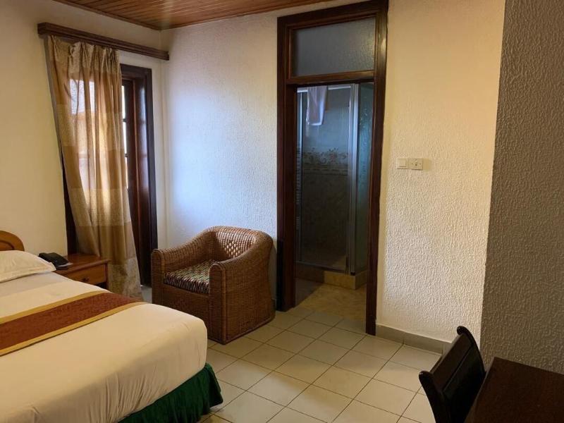 Royal Park Hotel image