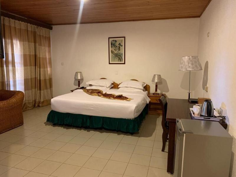 Royal Park Hotel image
