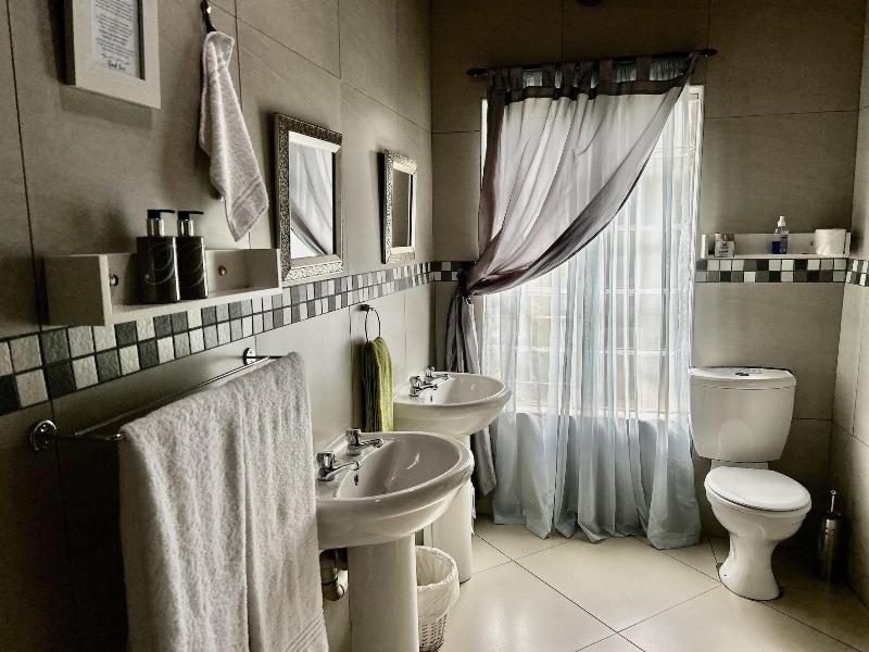 Sabie Self Catering Apartments image