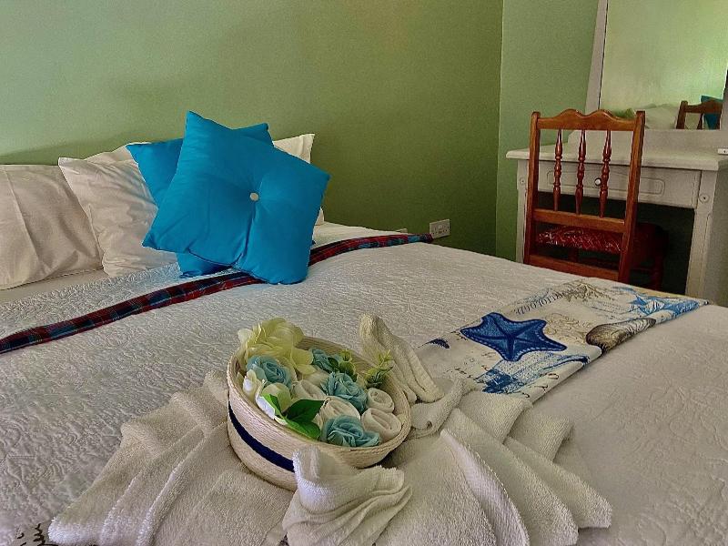 Rejens Hotel image
