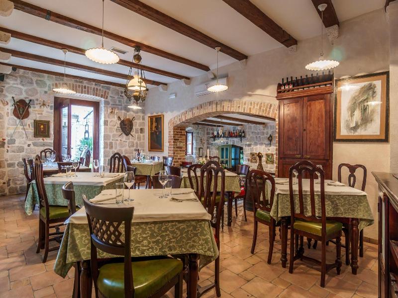 Hotel Monte Cristo image