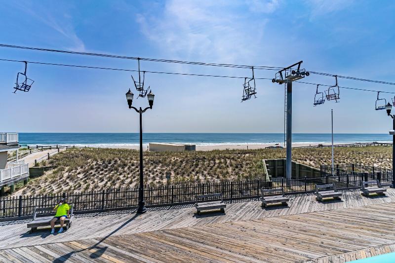Boardwalk Sand Surf Inn Oceanfront image