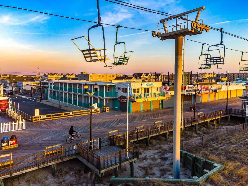 Boardwalk Sand Surf Inn Oceanfront — general view