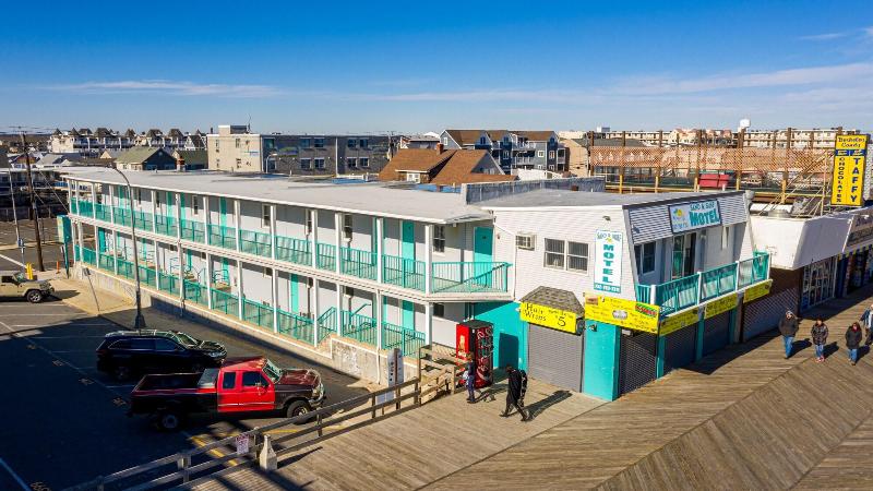 Boardwalk Sand Surf Inn Oceanfront — general view