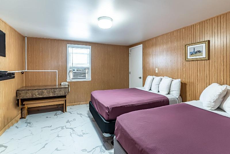 Boardwalk Sand Surf Inn Oceanfront image
