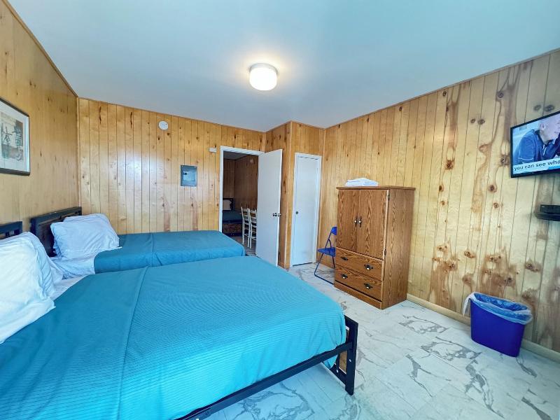 Boardwalk Sand Surf Inn Oceanfront image