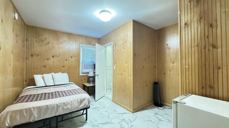 Boardwalk Sand Surf Inn Oceanfront image