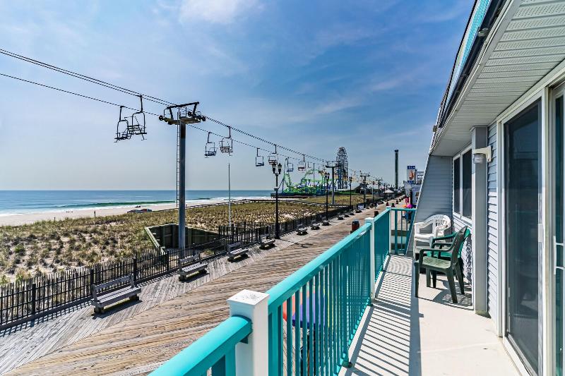 Boardwalk Sand Surf Inn Oceanfront image