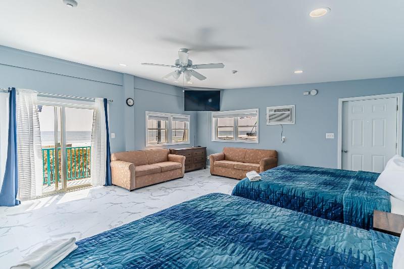 Boardwalk Sand Surf Inn Oceanfront image
