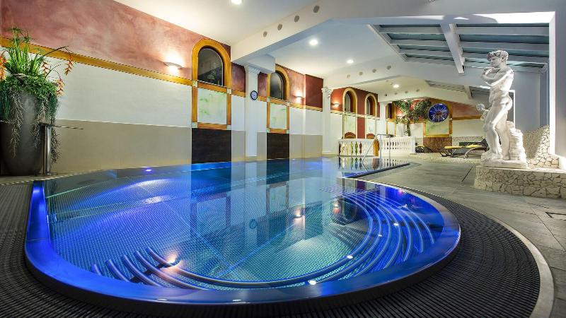 Hotel Zehnerkar Hotel Obertauern image