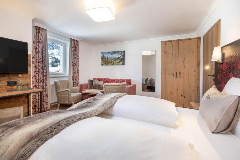 Hotel Zehnerkar Hotel Obertauern image