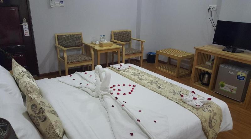 Asian Smile Hotel image