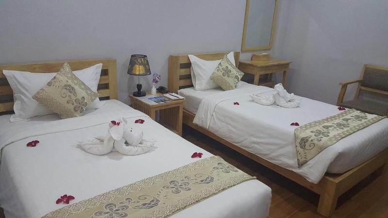 Asian Smile Hotel image