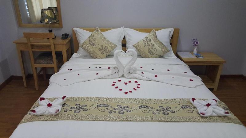 Asian Smile Hotel image