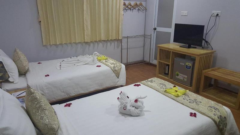 Asian Smile Hotel image