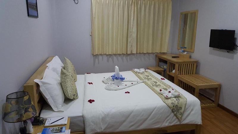 Asian Smile Hotel image