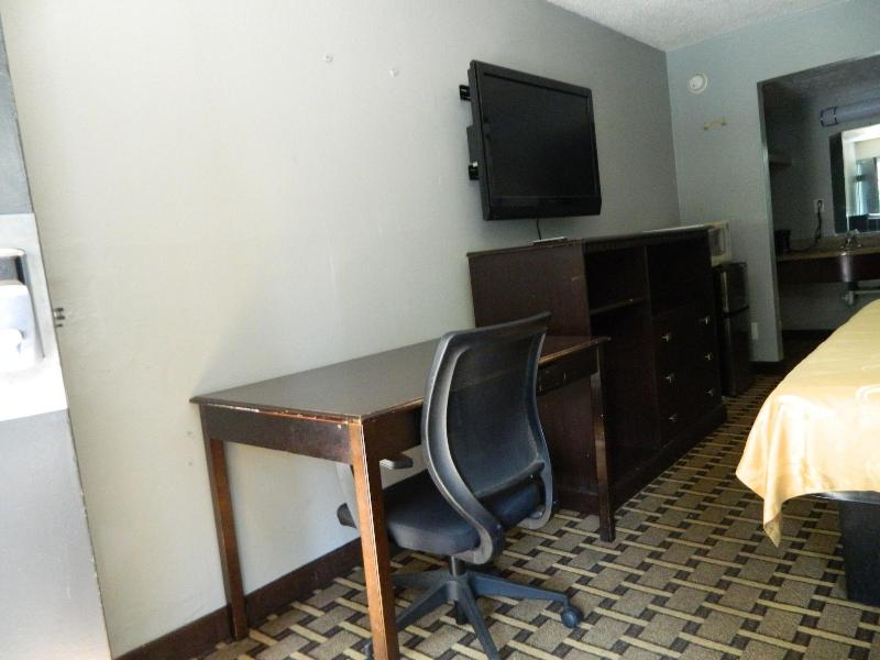 Travel Inn Atlanta image