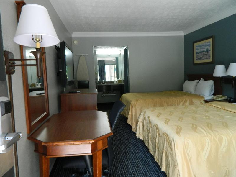 Travel Inn Atlanta image
