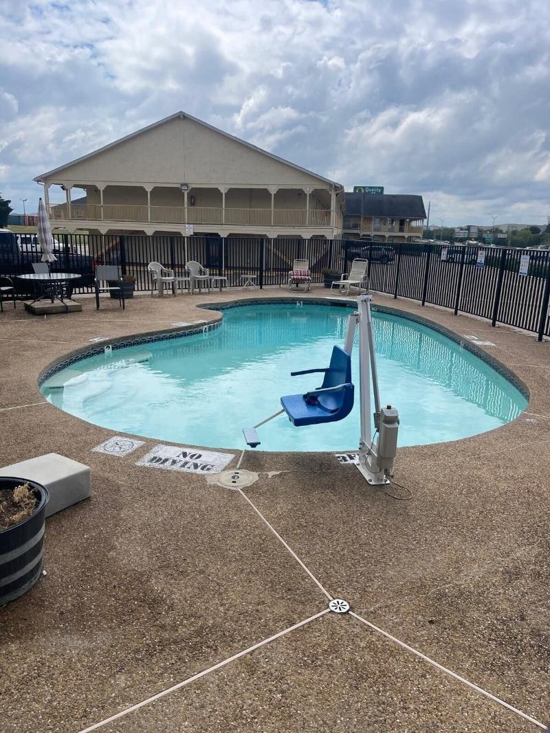 Spanish Trails Inn image