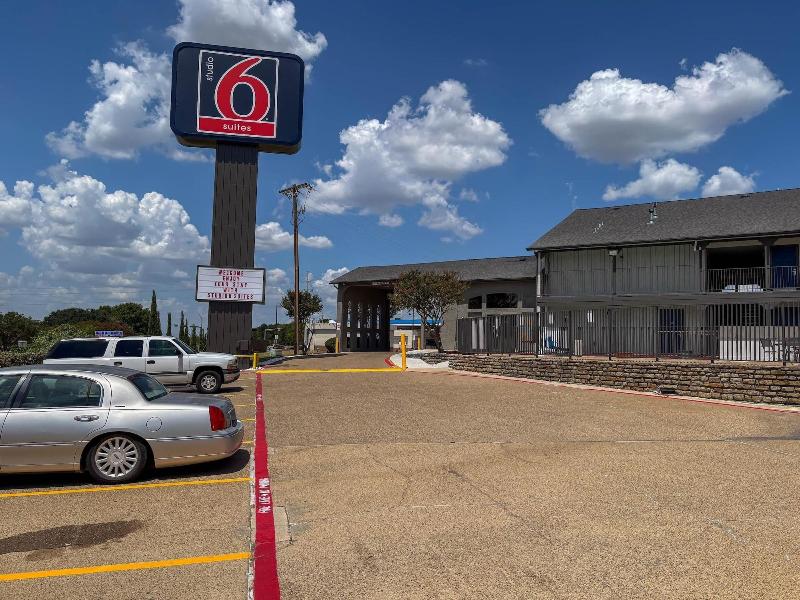 Spanish Trails Inn image