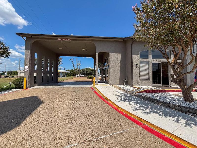 Spanish Trails Inn image