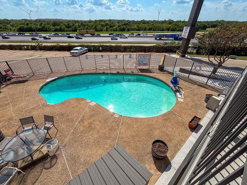 Spanish Trails Inn image