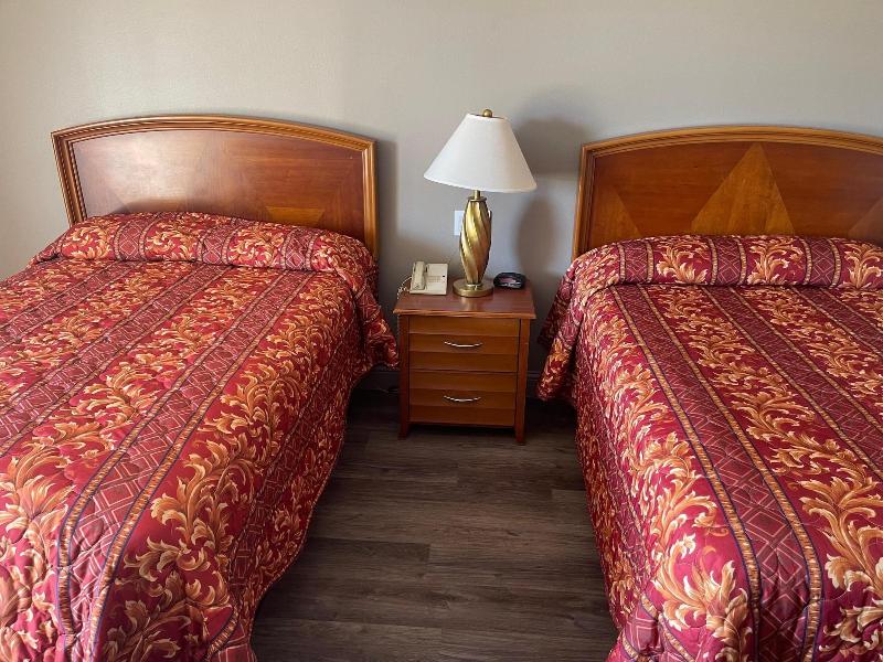 Spanish Trails Inn image