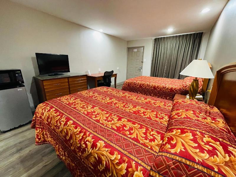 Spanish Trails Inn image