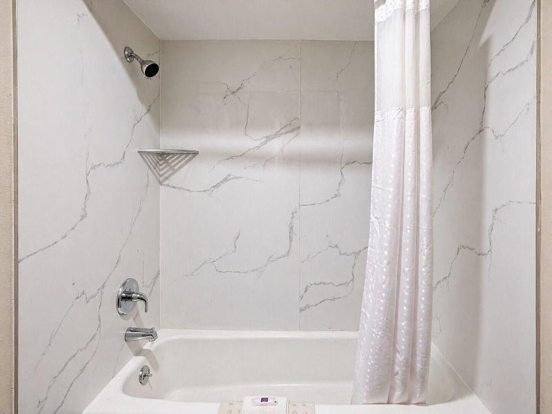Spanish Trails Inn image