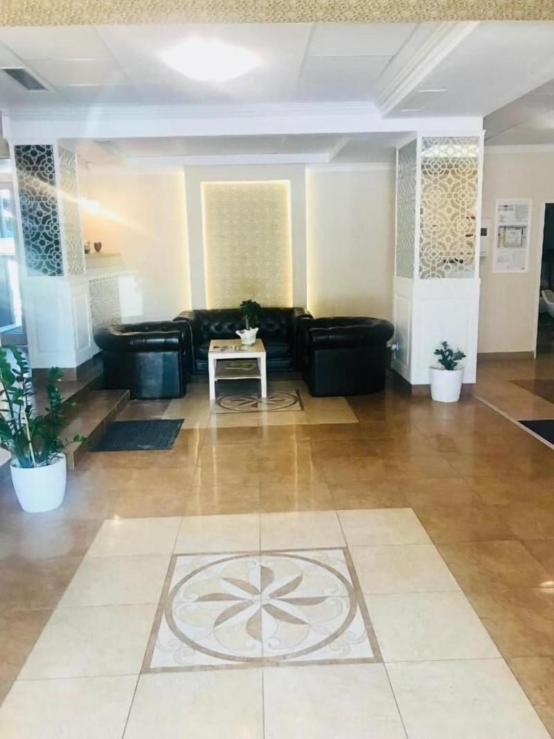 Bulevard Prestige Hotel image