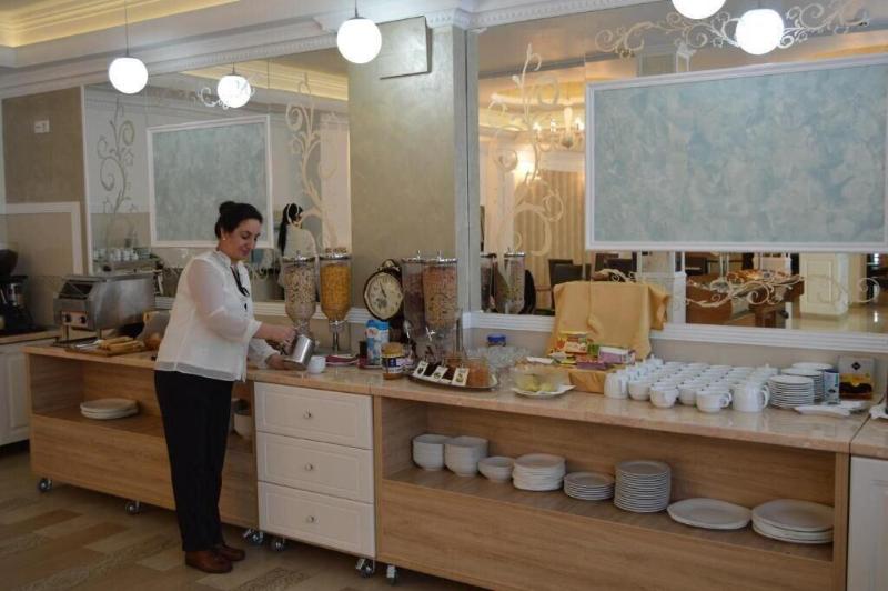 Bulevard Prestige Hotel image
