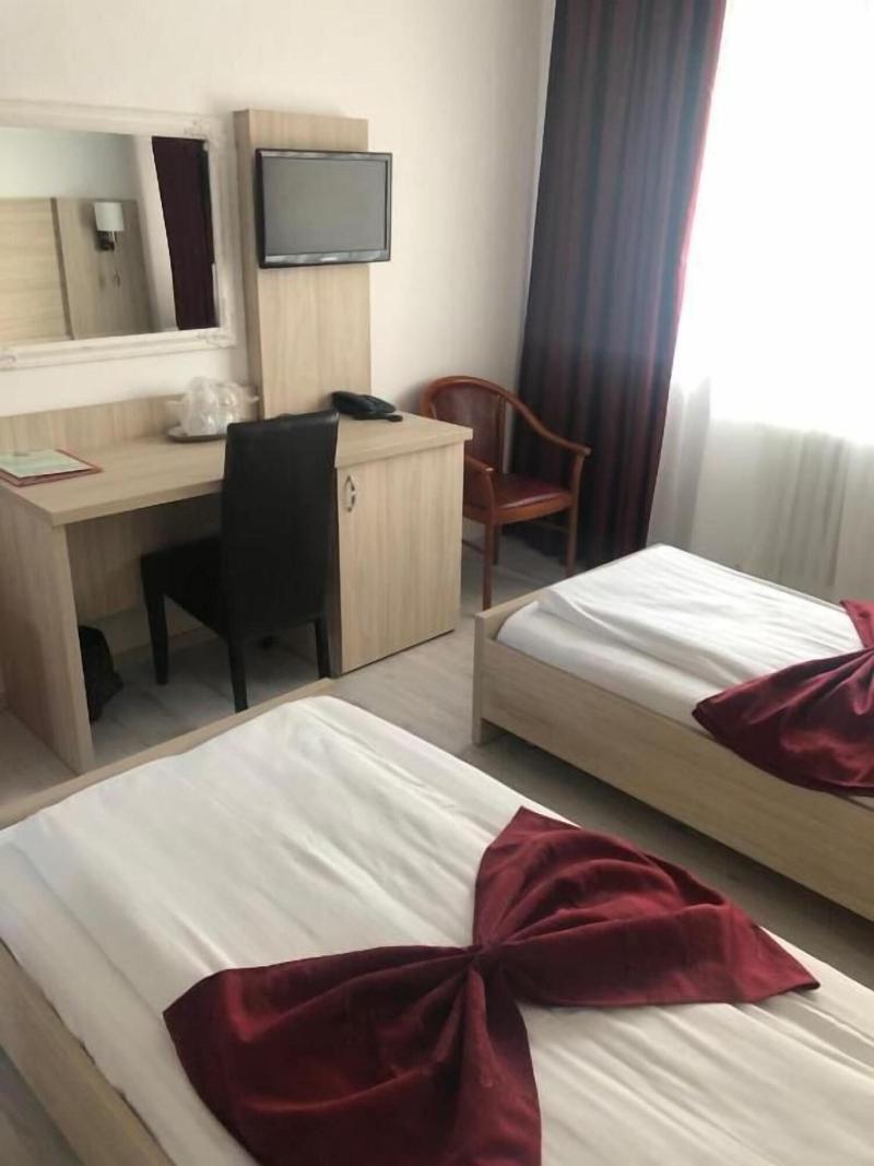 Bulevard Prestige Hotel image