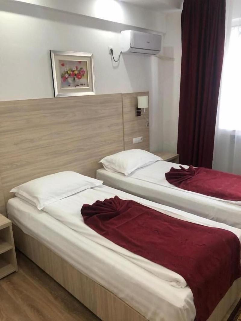 Bulevard Prestige Hotel image