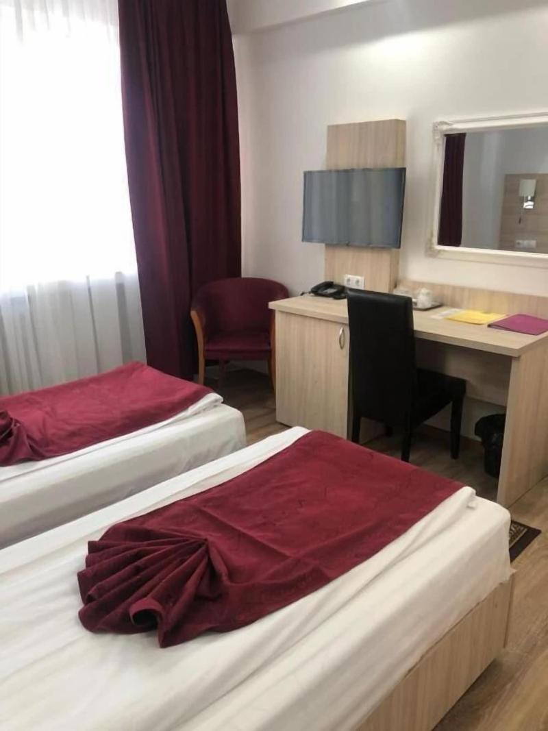 Bulevard Prestige Hotel image