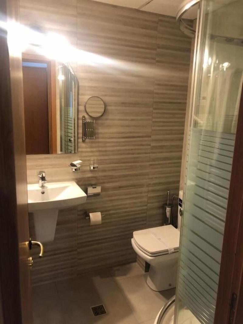 Bulevard Prestige Hotel image