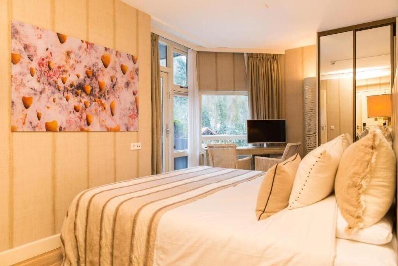 Restaurant Hotel Merlet image