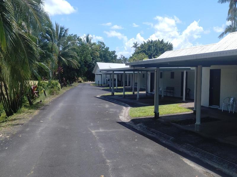 Tully Motel — general view