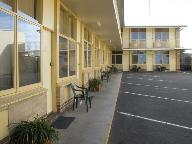 Grand Central Motel
