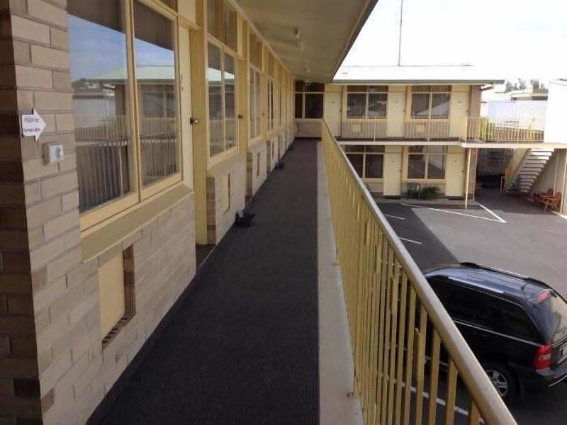 Grand Central Motel