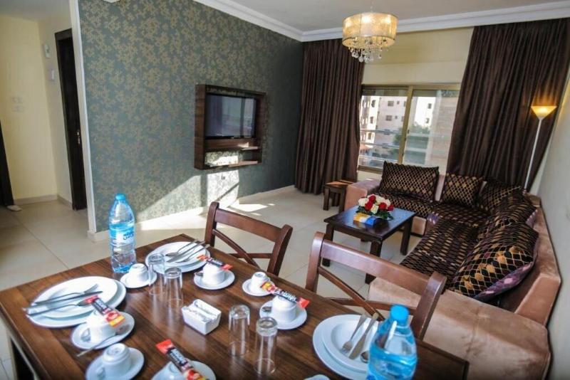 Lancaster Hotel Apartments Gardens image