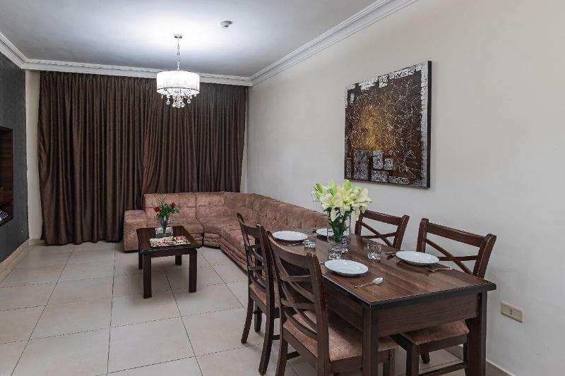 Lancaster Hotel Apartments Gardens image
