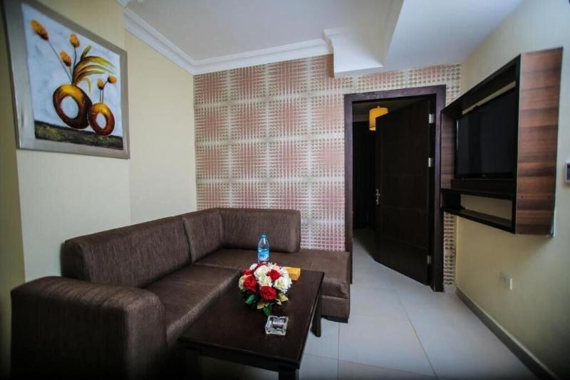 Lancaster Hotel Apartments Gardens image