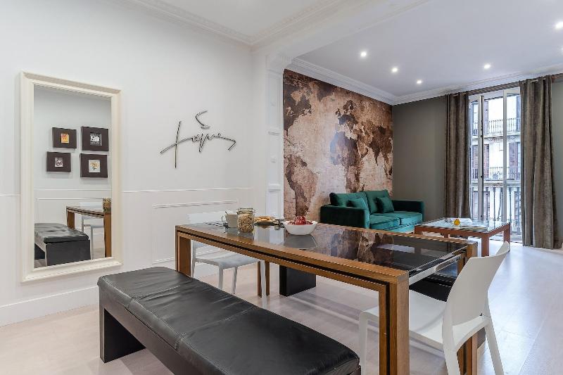 Enjoybcn Tapies Apartment image