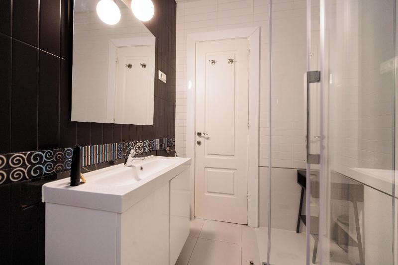 Enjoybcn Tapies Apartment image