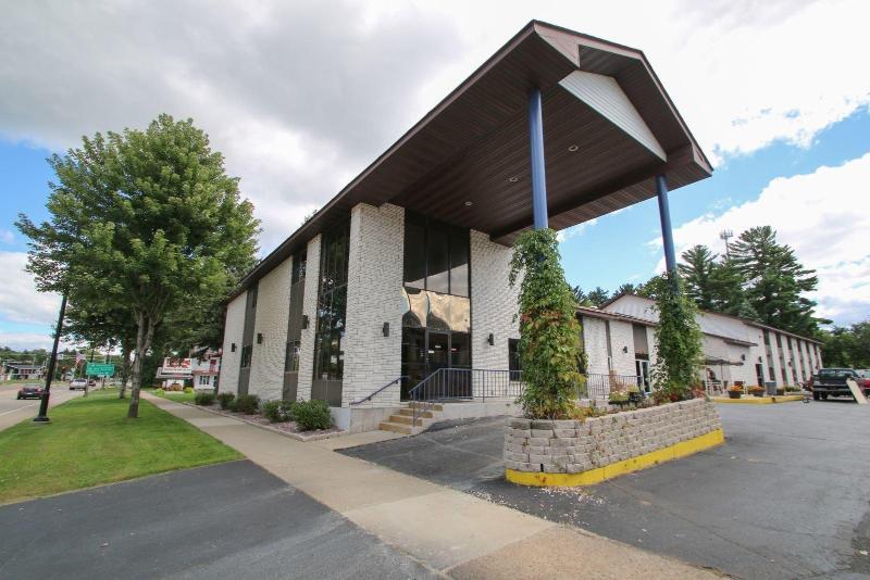 Woodside Dells Hotel Suites