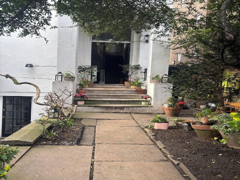 Central Victorian House image