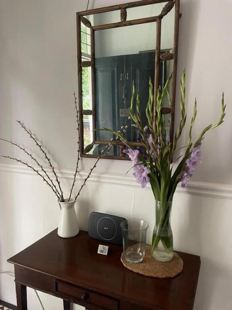 Central Victorian House image