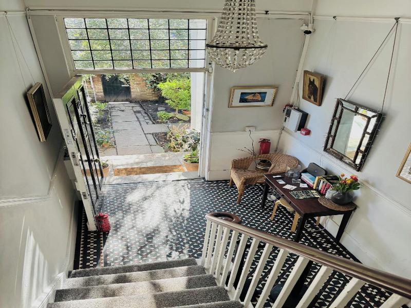Central Victorian House image