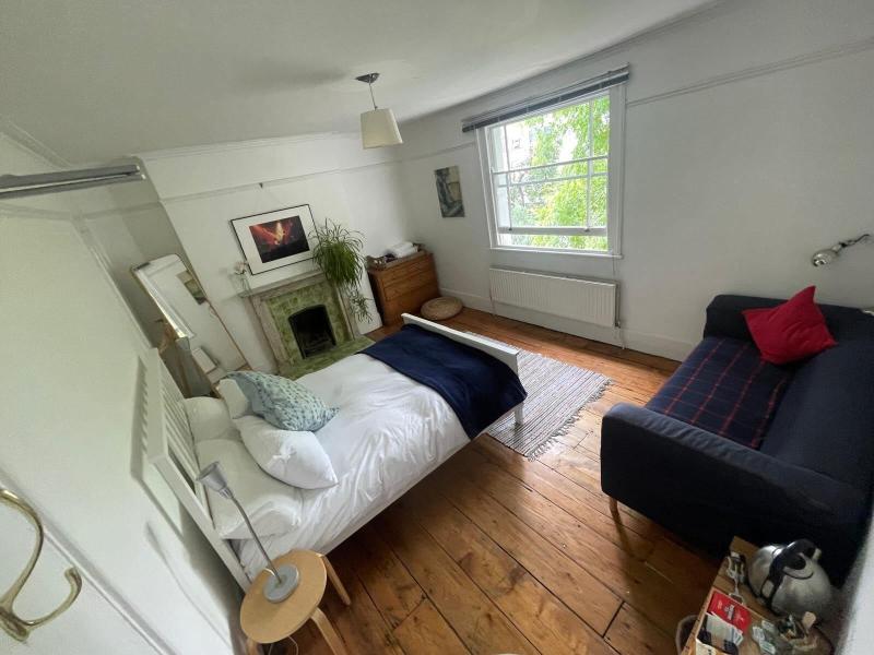 Central Victorian House image