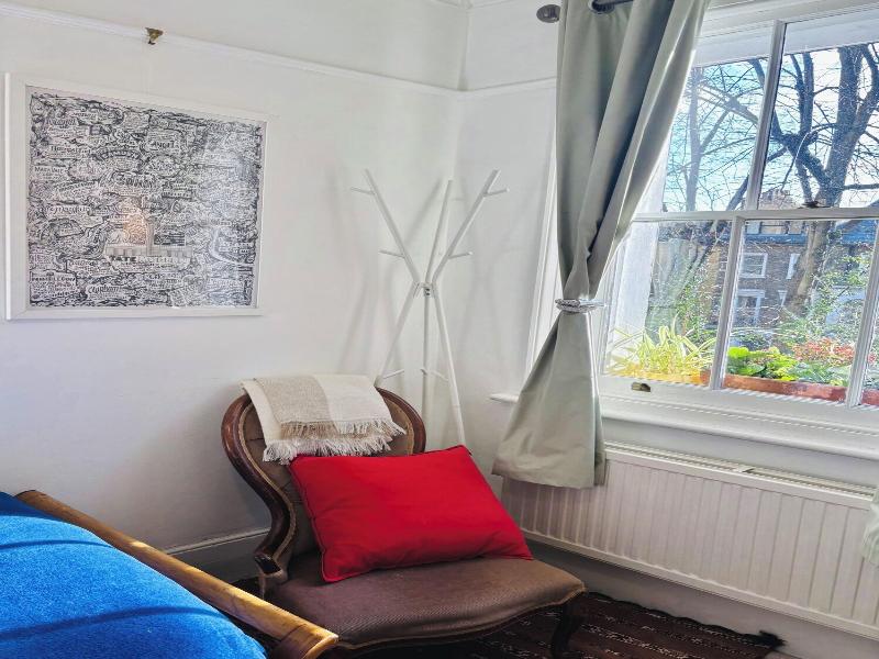 Central Victorian House image